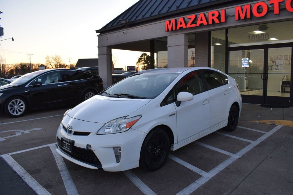 Used 2015 Toyota Prius One FWD image 9