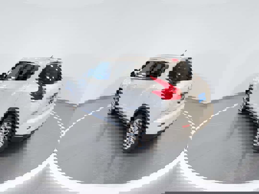 Used 2013 Nissan Juke SV image 6