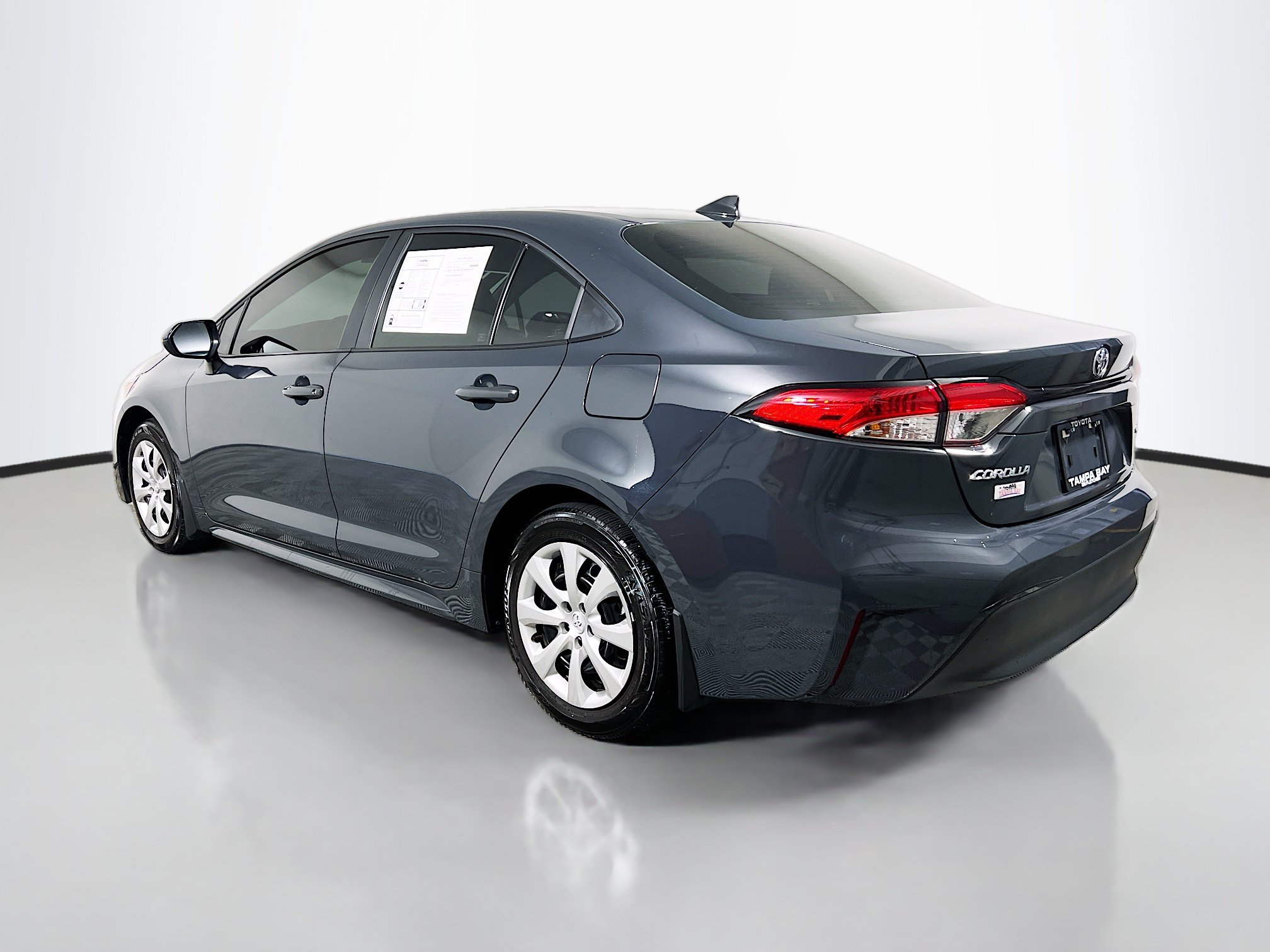 Used 2025 Toyota Corolla LE FWD image 8