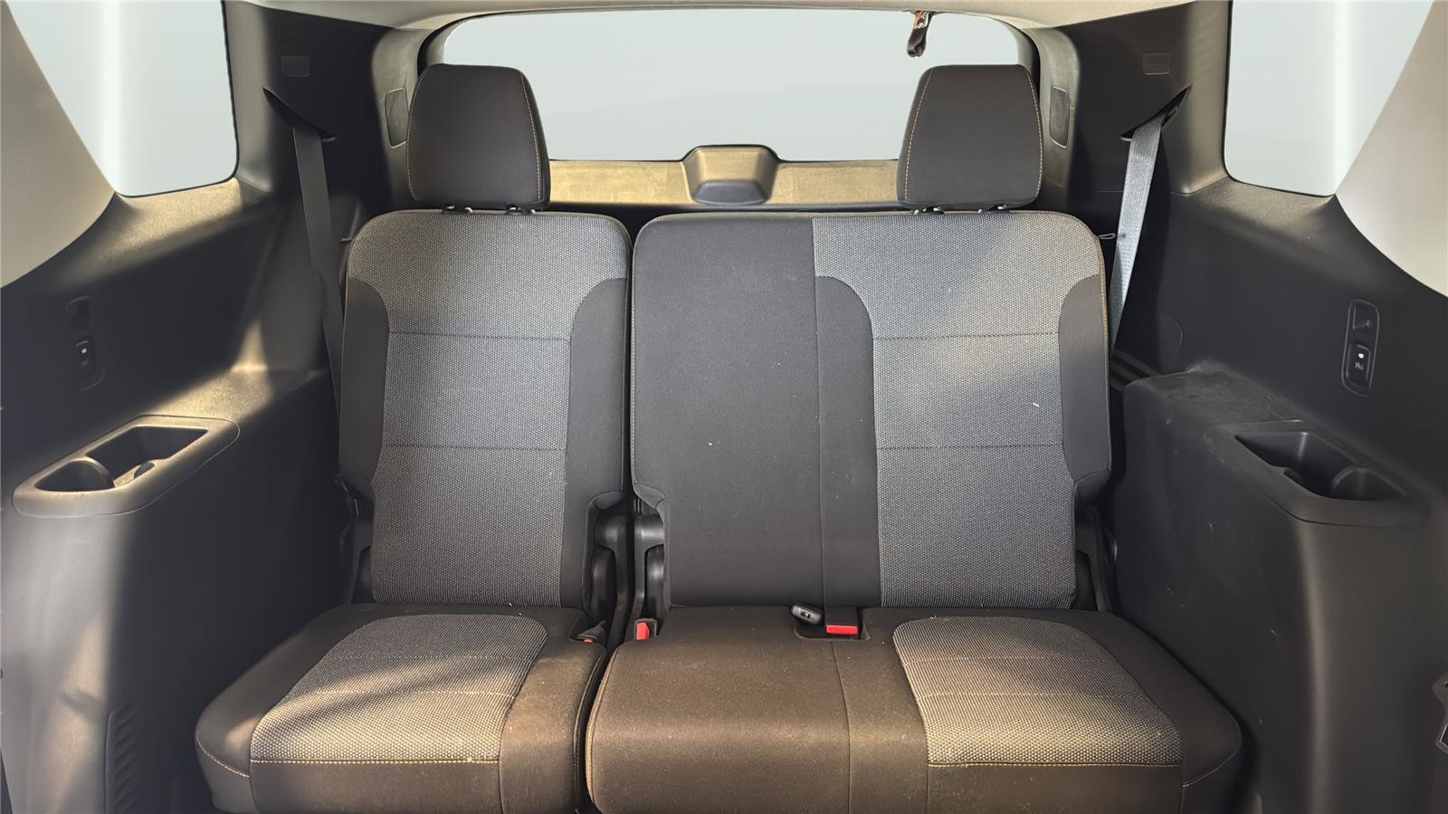 Used 2021 Chevrolet Traverse LS image 23