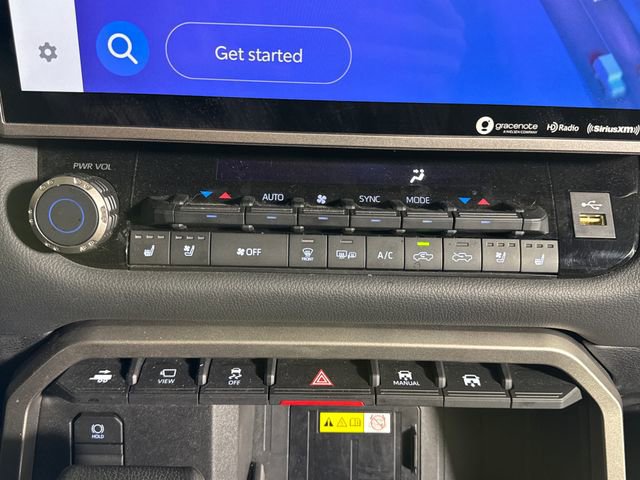 Used 2023 Toyota Tundra Limited AWD/4WD image 29