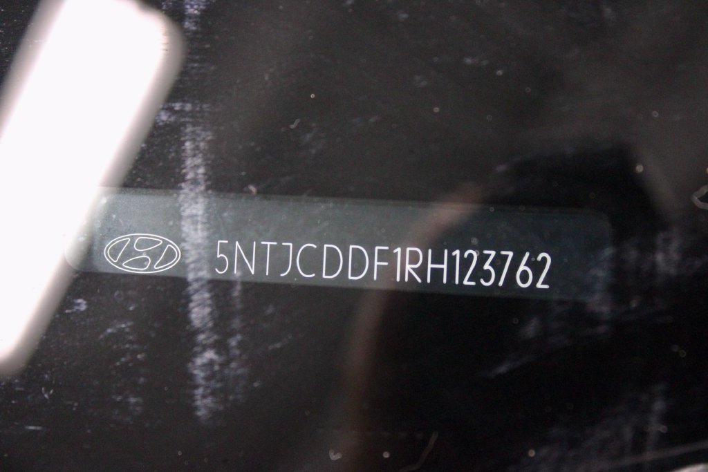 Used 2024 Hyundai Santa Cruz Night AWD/4WD image 35
