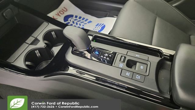 Used 2025 Toyota Prius AWD image 16