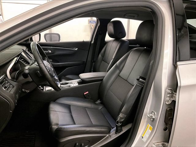 Used 2019 Chevrolet Impala LT FWD image 24