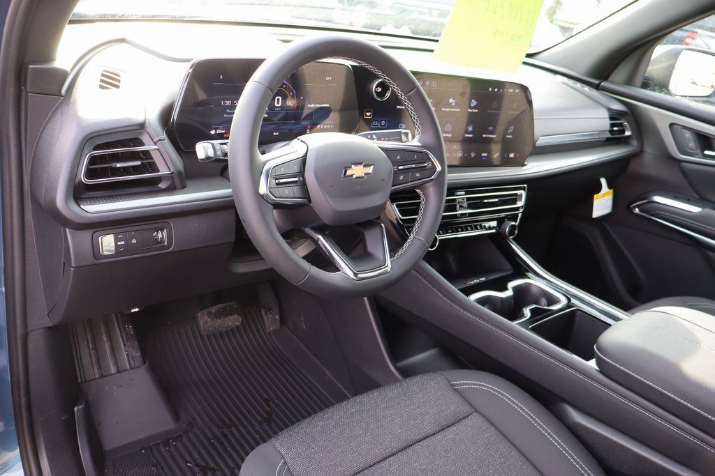 New 2026 Chevrolet Traverse LT w/ LPO, Floor Liner Package image 5