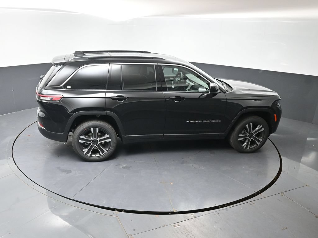 New 2027 Jeep Grand Cherokee Limited AWD/4WD image 29