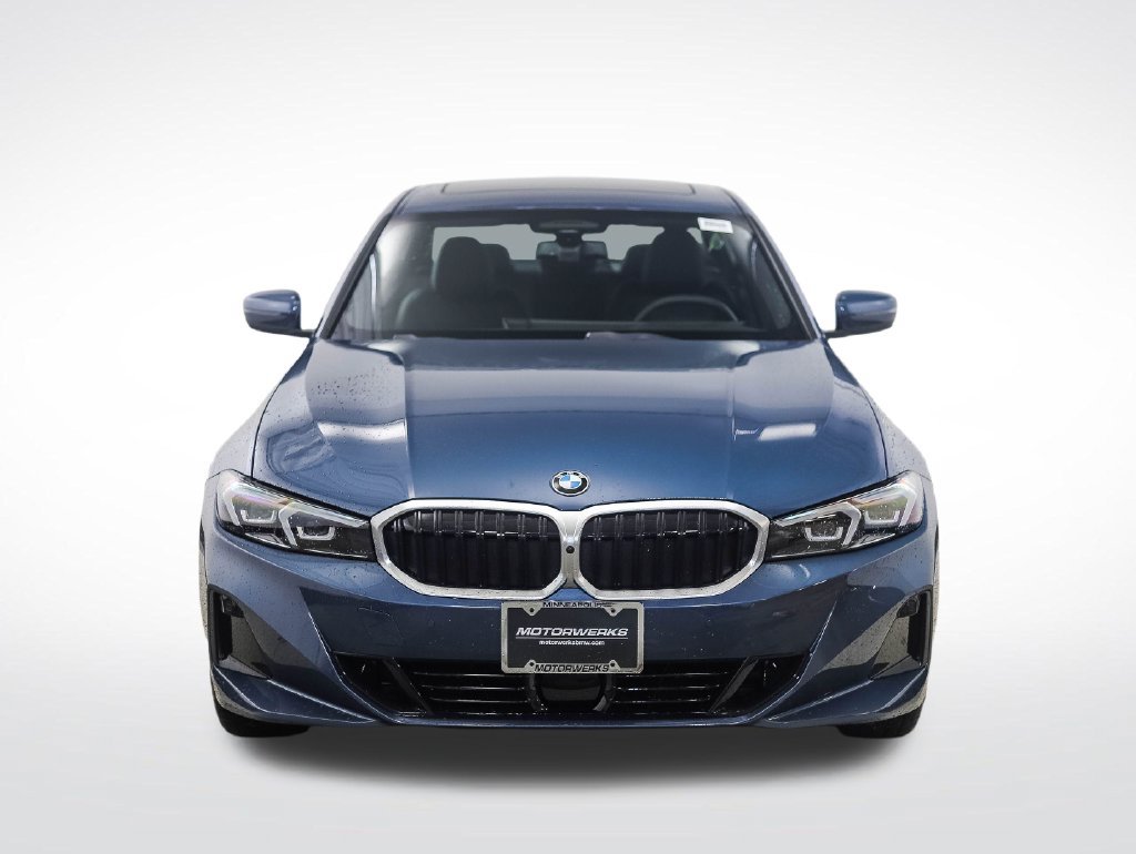 Used 2026 BMW 330i xDrive Sedan w/ Premium Package AWD/4WD image 8