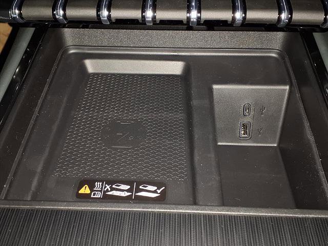 New 2026 GMC Acadia AT4 w/ Luxury Package image 8