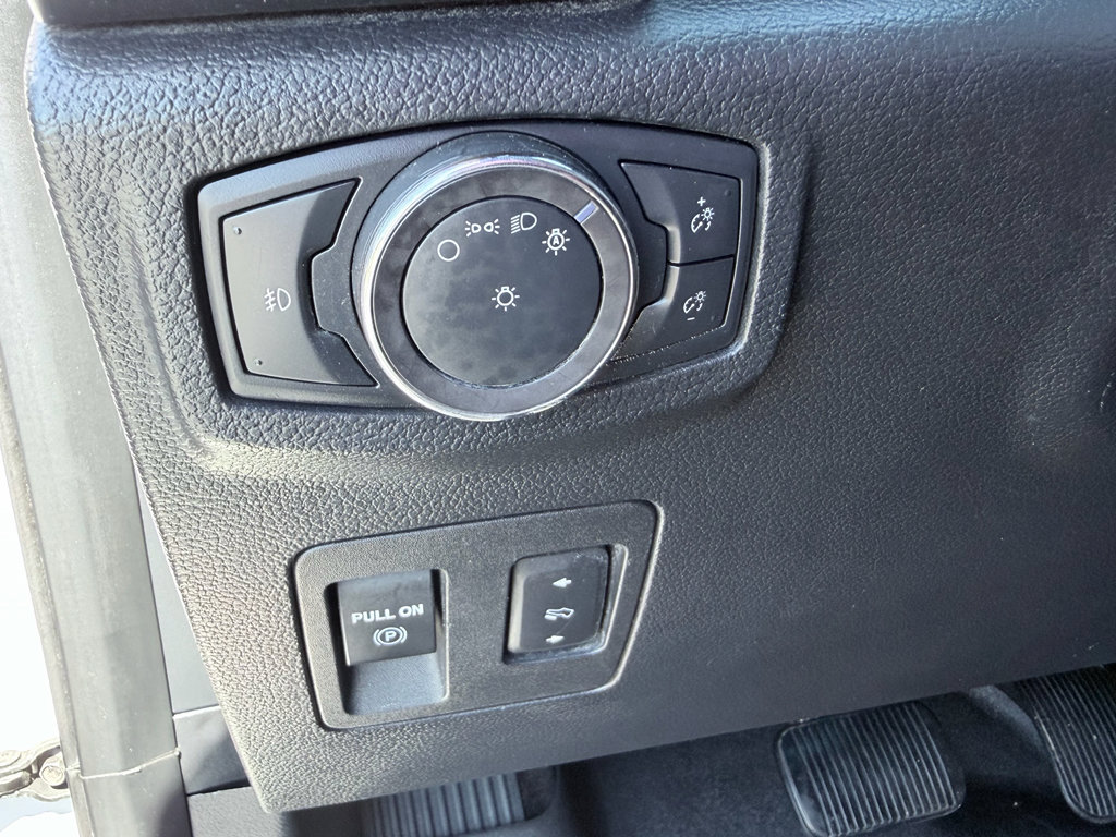 Used 2018 Ford Expedition Max Limited w/ Equipment Group 301A RWD image 13