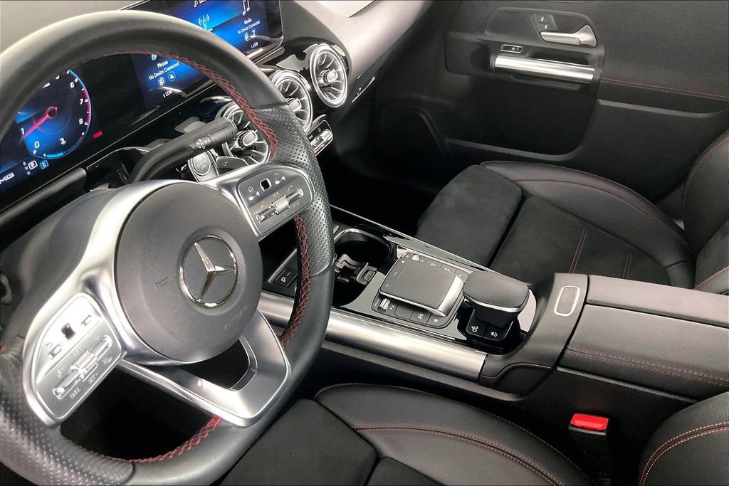 Certified 2022 Mercedes-Benz GLA 35 AMG 4MATIC image 12