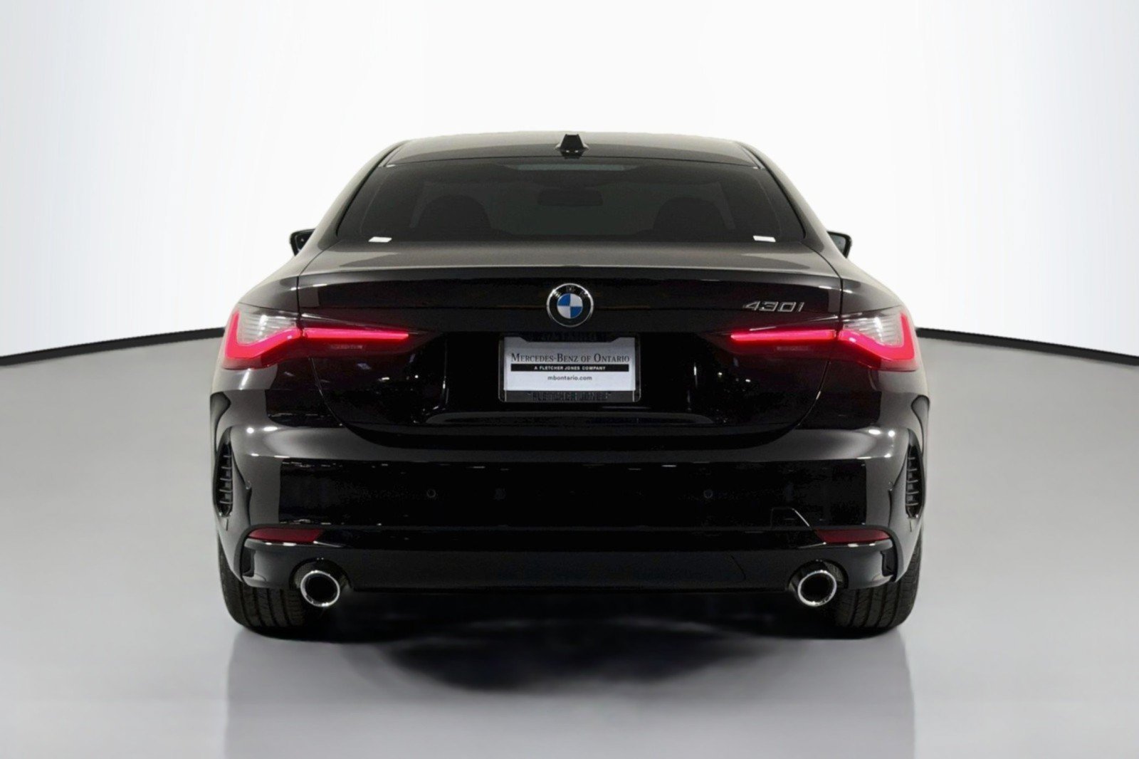 Used 2024 BMW 430i Coupe w/ Premium Package RWD image 3