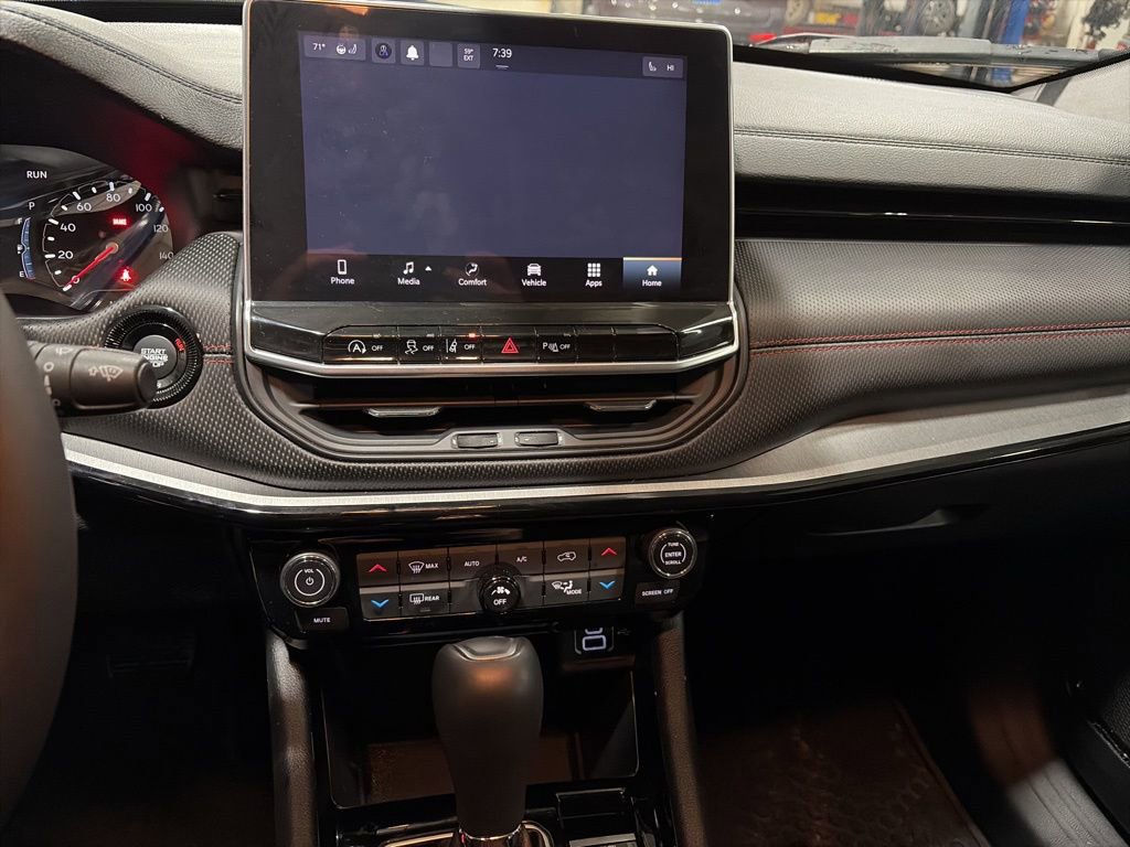 Used 2023 Jeep Compass Trailhawk w/ Trailhawk Convenience Group image 7