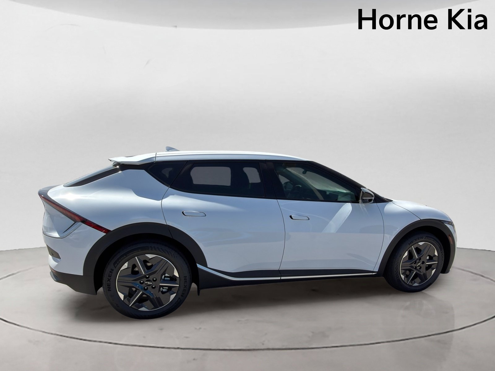 New 2026 Kia EV6 Light RWD image 3