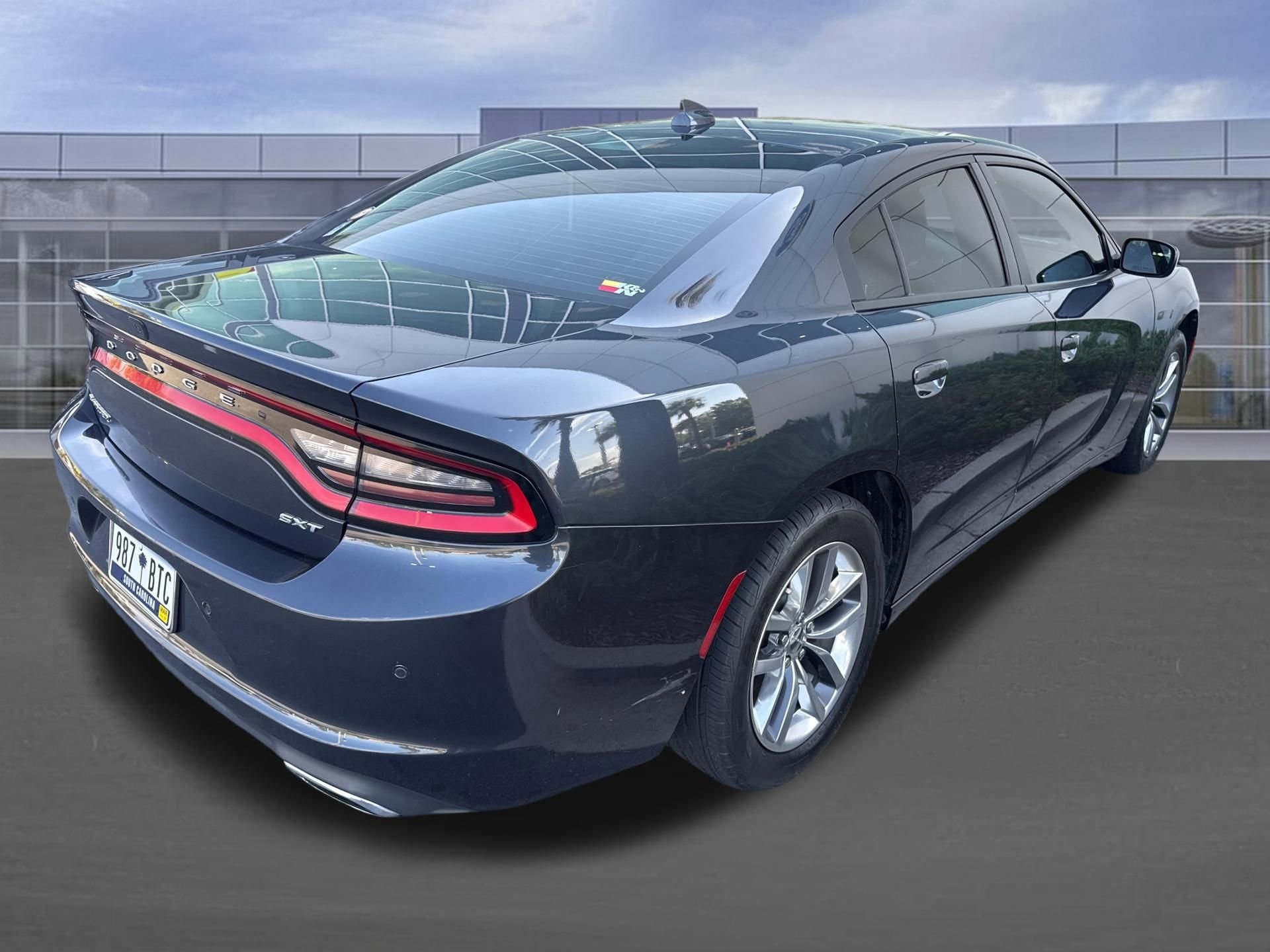Used 2016 Dodge Charger SXT w/ Plus Group RWD image 4