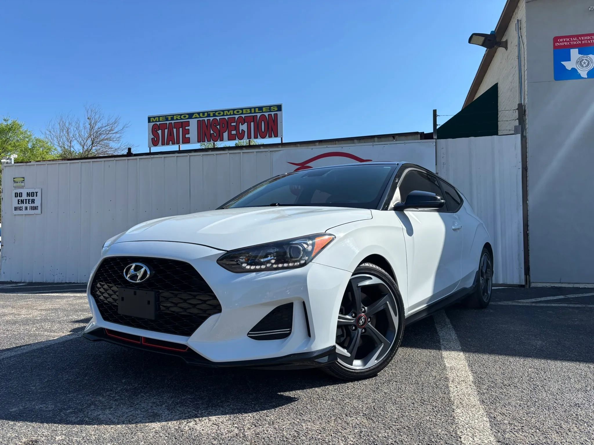 Used 2019 Hyundai Veloster Turbo Ultimate image 1