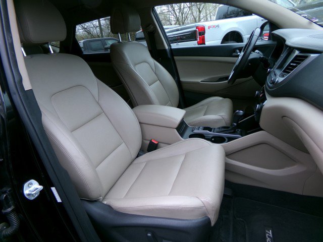Used 2017 Hyundai Tucson SE Plus image 11