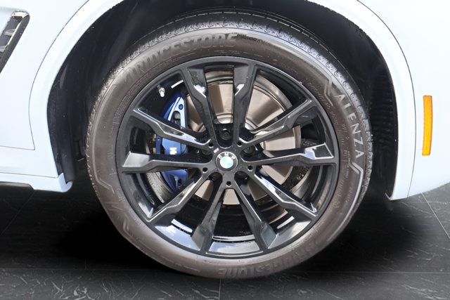 Used 2025 BMW X4 M40i w/ Premium Package AWD/4WD image 11