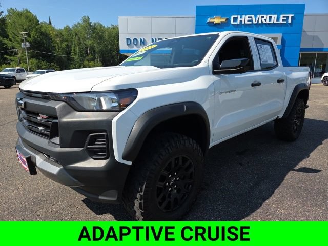 Used 2024 Chevrolet Colorado Trail Boss w/ Technology Package AWD/4WD image 4