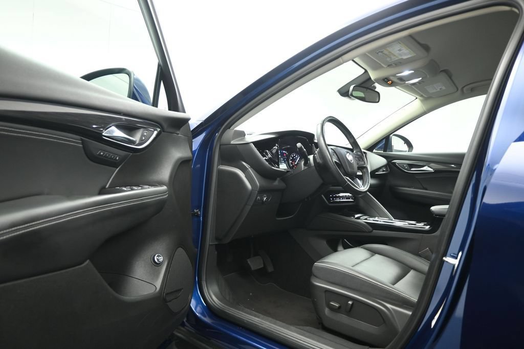 Used 2023 Buick Envision Essence FWD image 7