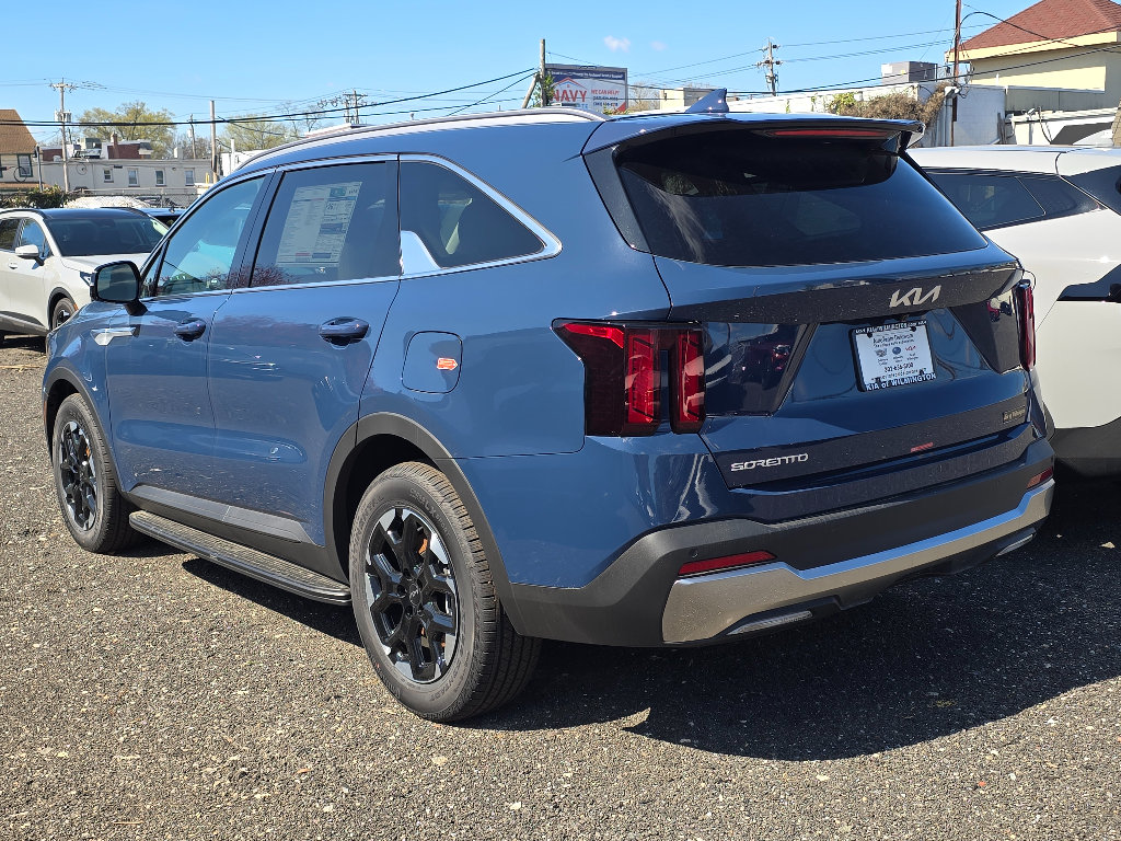 New 2026 Kia Sorento S w/ S Panoramic Sunroof Package FWD image 4
