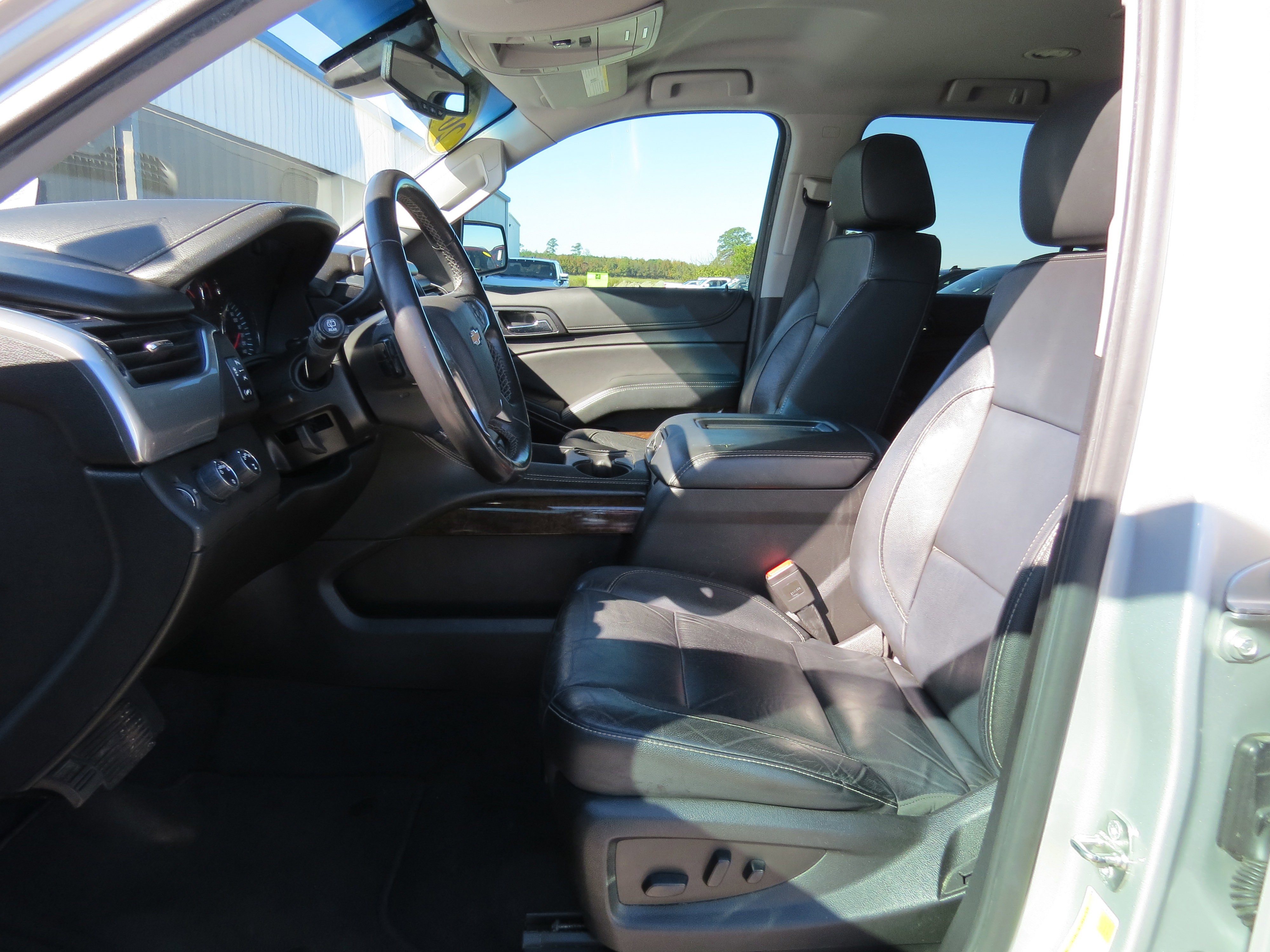 Used 2019 Chevrolet Tahoe LT image 17
