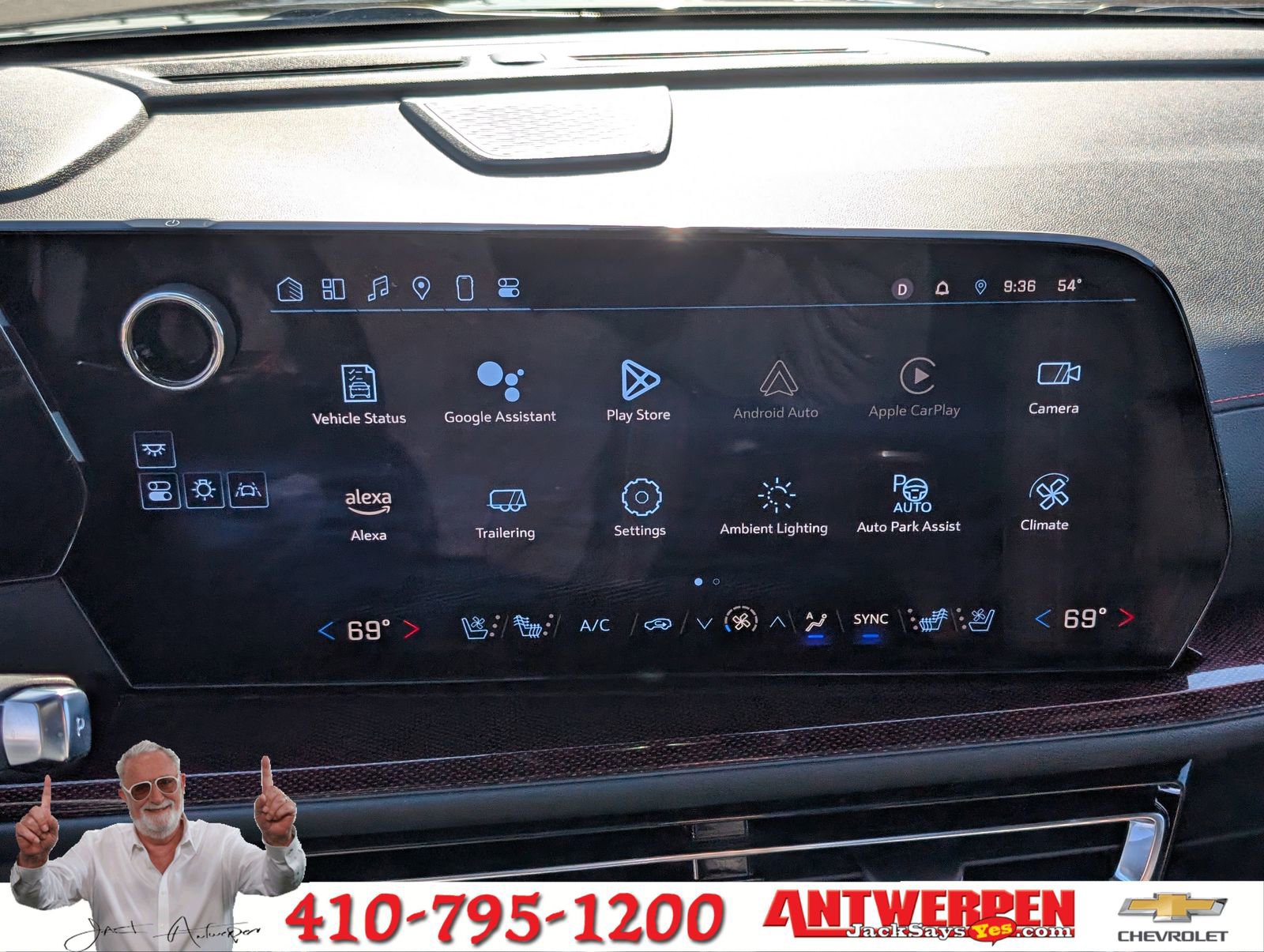 Certified 2024 Chevrolet Traverse RS w/ LPO, Floor Liner Package image 32