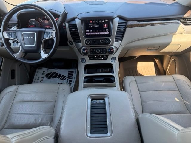 Used 2016 GMC Yukon XL Denali w/ Open Road Package AWD/4WD image 13