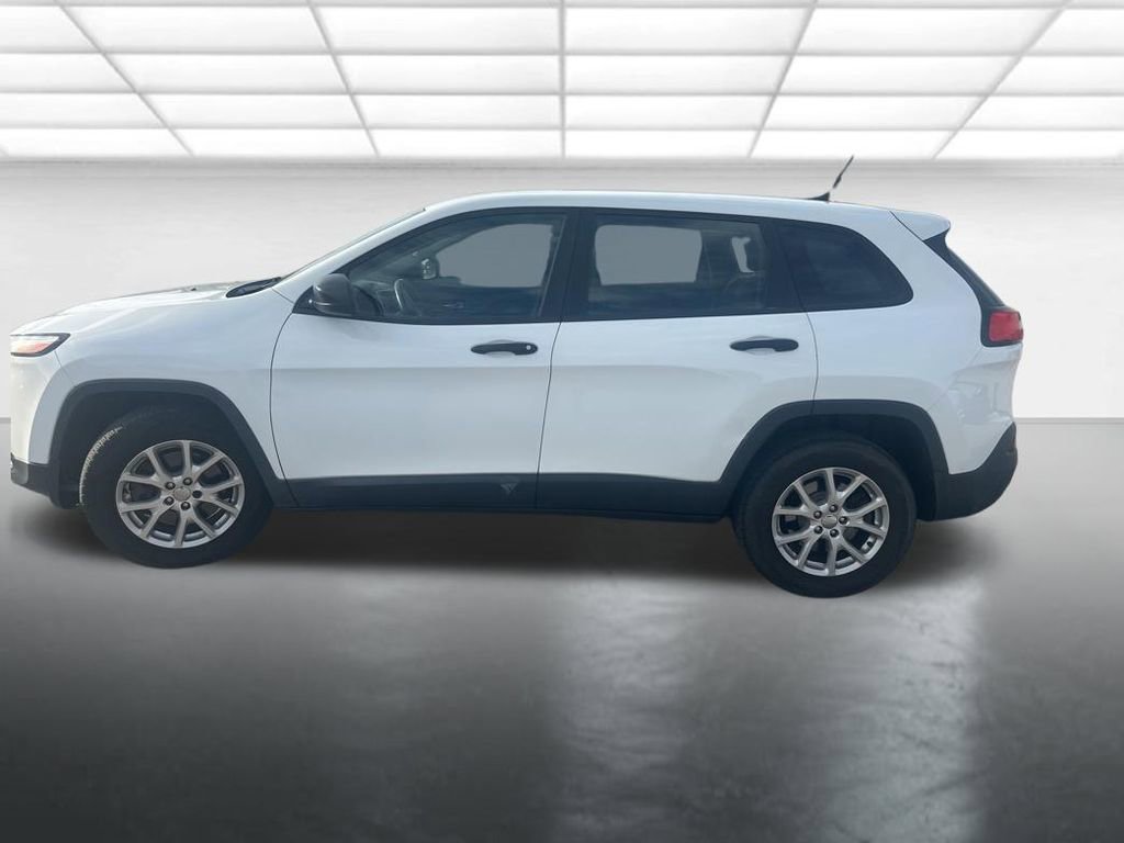 Used 2015 Jeep Cherokee Sport w/ Cold Weather Group AWD/4WD image 5