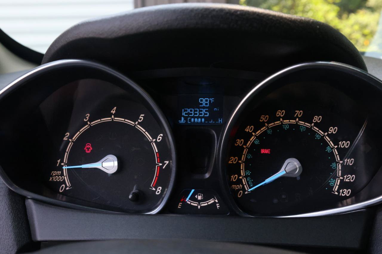 Used 2014 Ford Fiesta SE w/ Exterior Protection Package FWD image 23