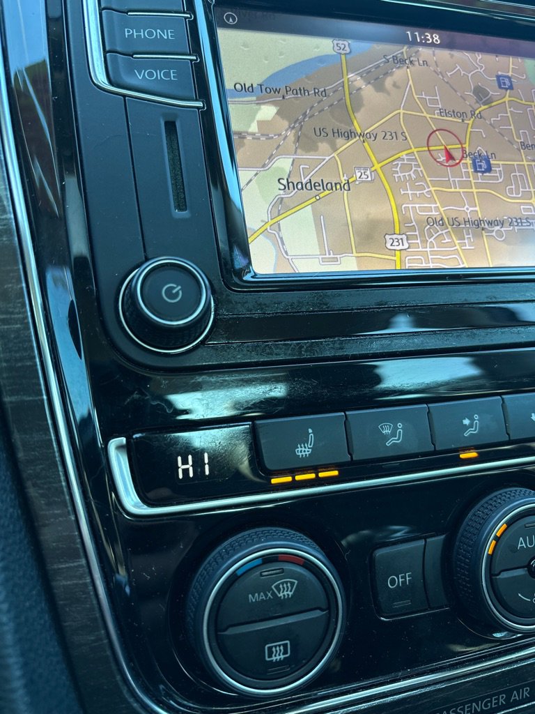 Used 2017 Volkswagen Passat 1.8T SEL Premium image 21