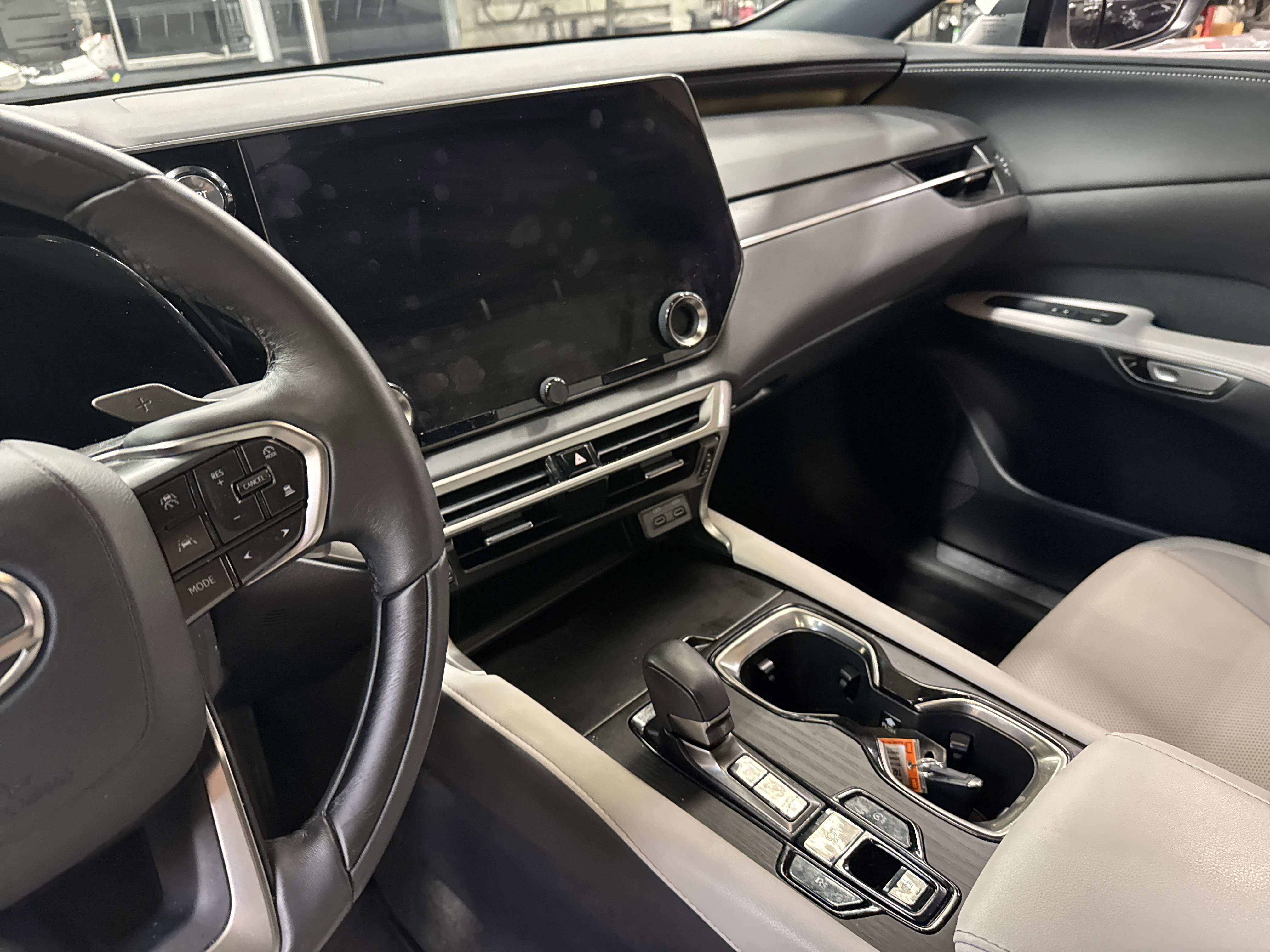 Certified 2023 Lexus RX 350 Premium w/ Cold Area Package image 8