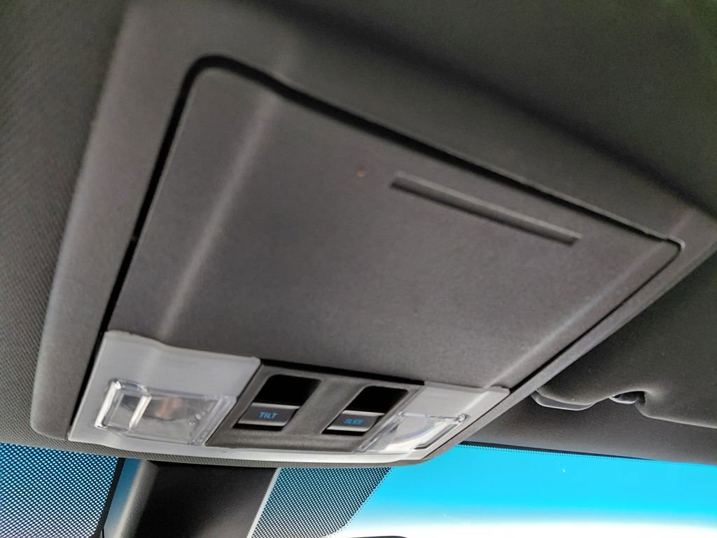 Used 2018 Ford Taurus SHO image 44