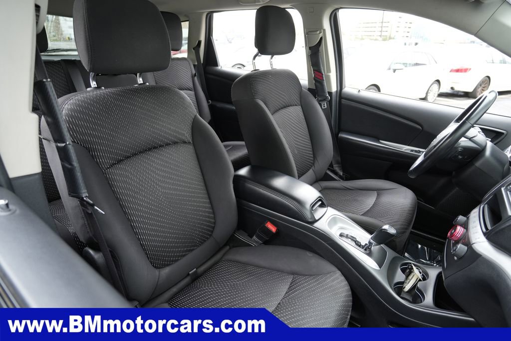 Used 2018 Dodge Journey SE w/ Mopar All Weather Group FWD image 29