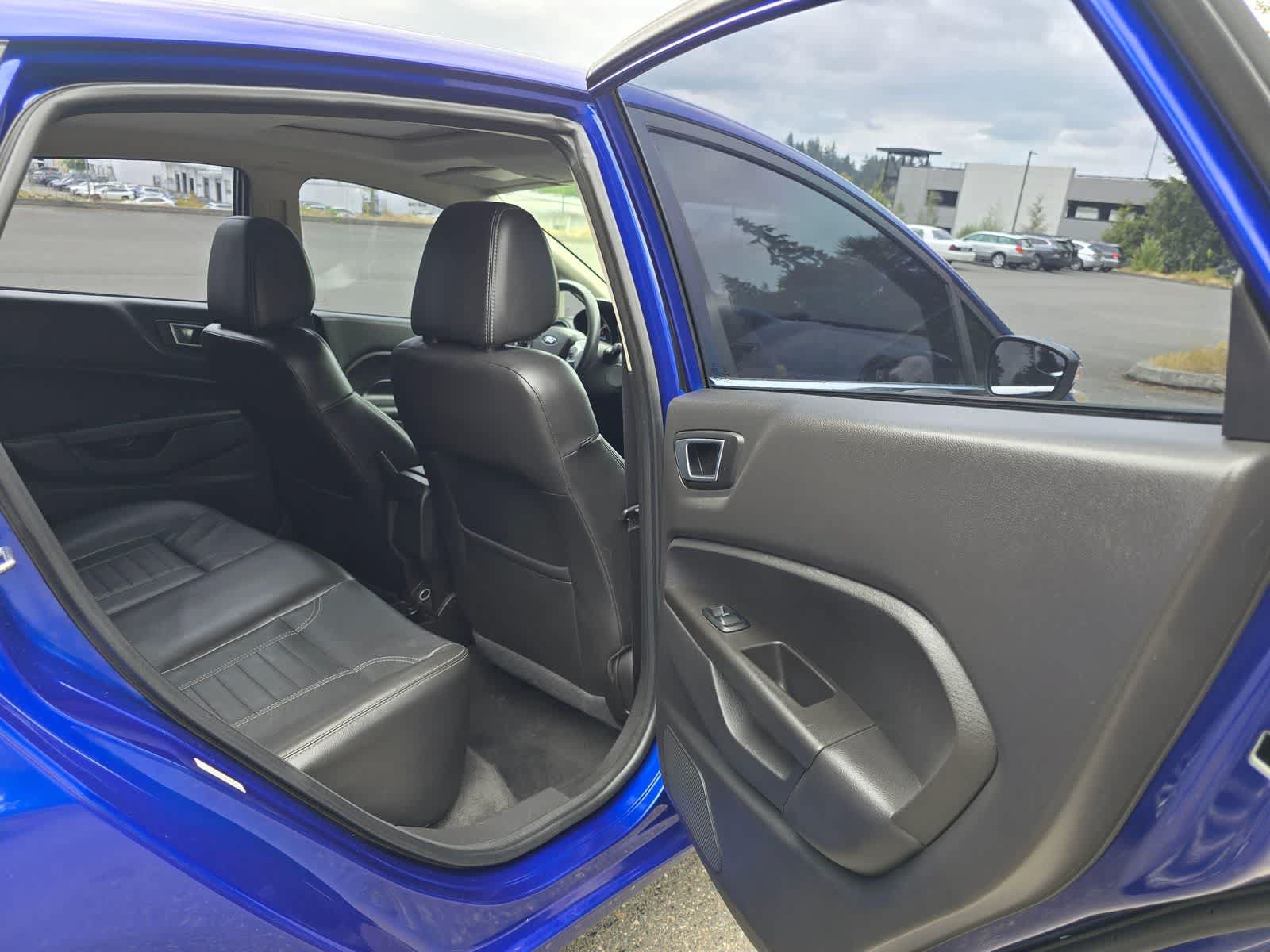 Used 2015 Ford Fiesta Titanium FWD image 13