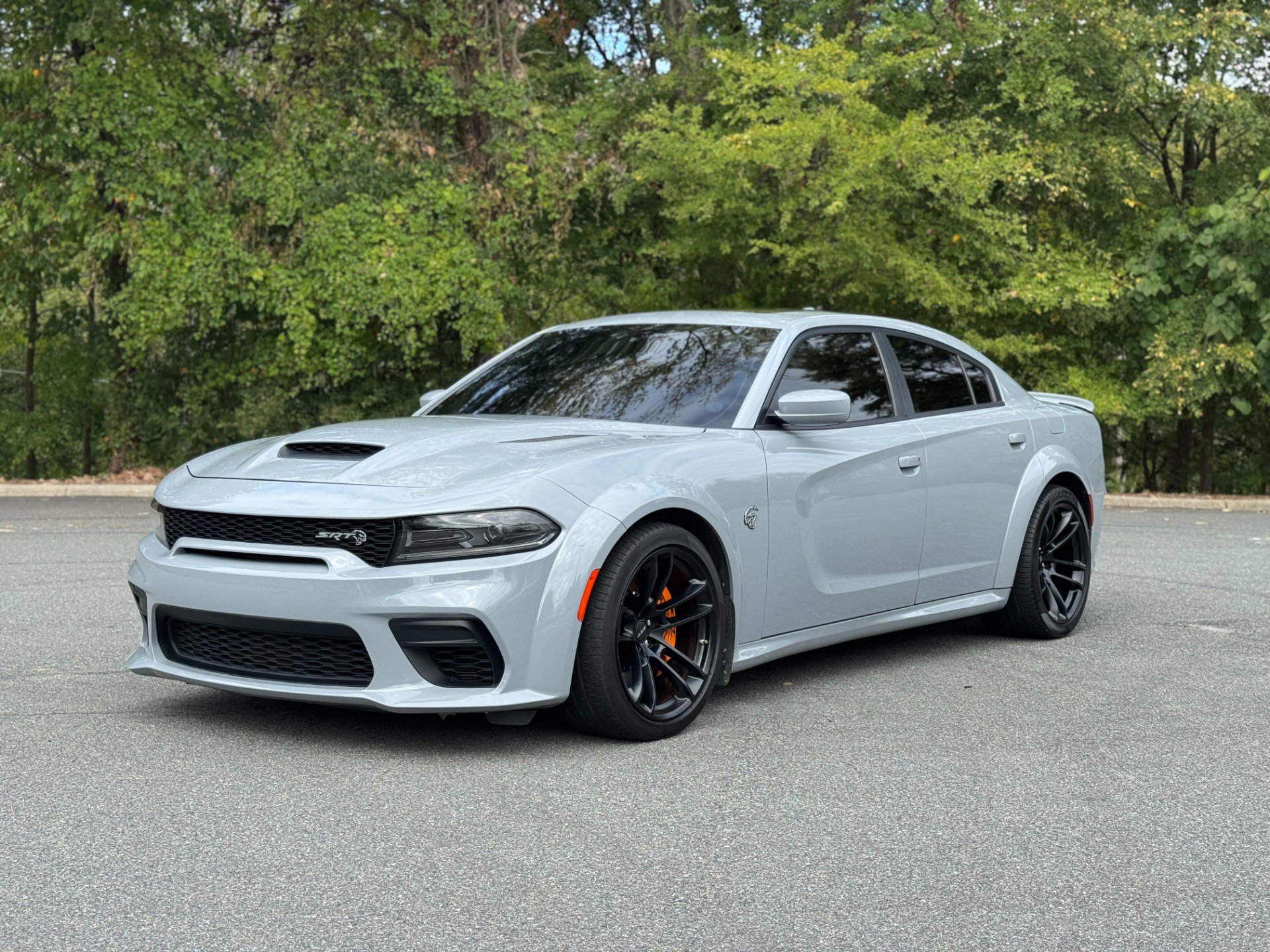 Used 2022 Dodge Charger SRT Hellcat w/ Harman/Kardon Audio Group image 4