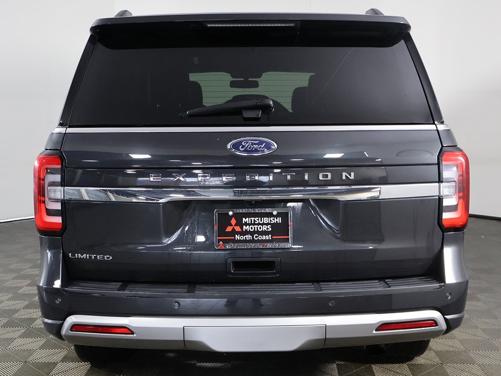 Used 2022 Ford Expedition Limited image 17