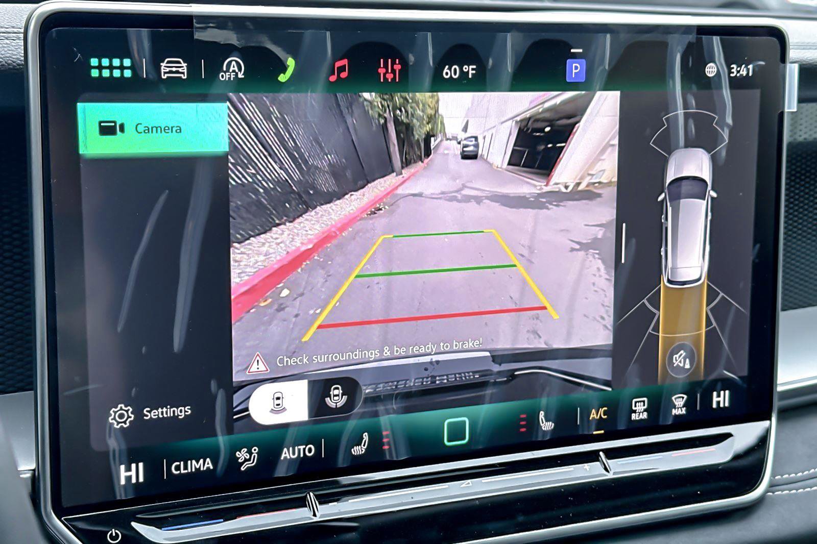 New 2026 Volkswagen Tiguan SE image 18