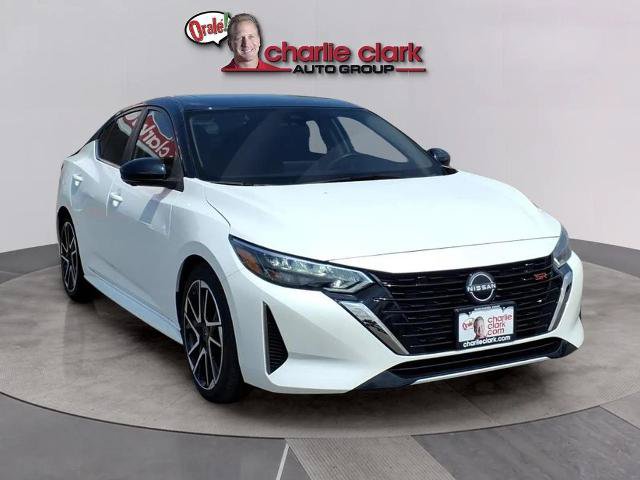 Certified 2025 Nissan Sentra SR w/ SR Premium Package FWD image 7