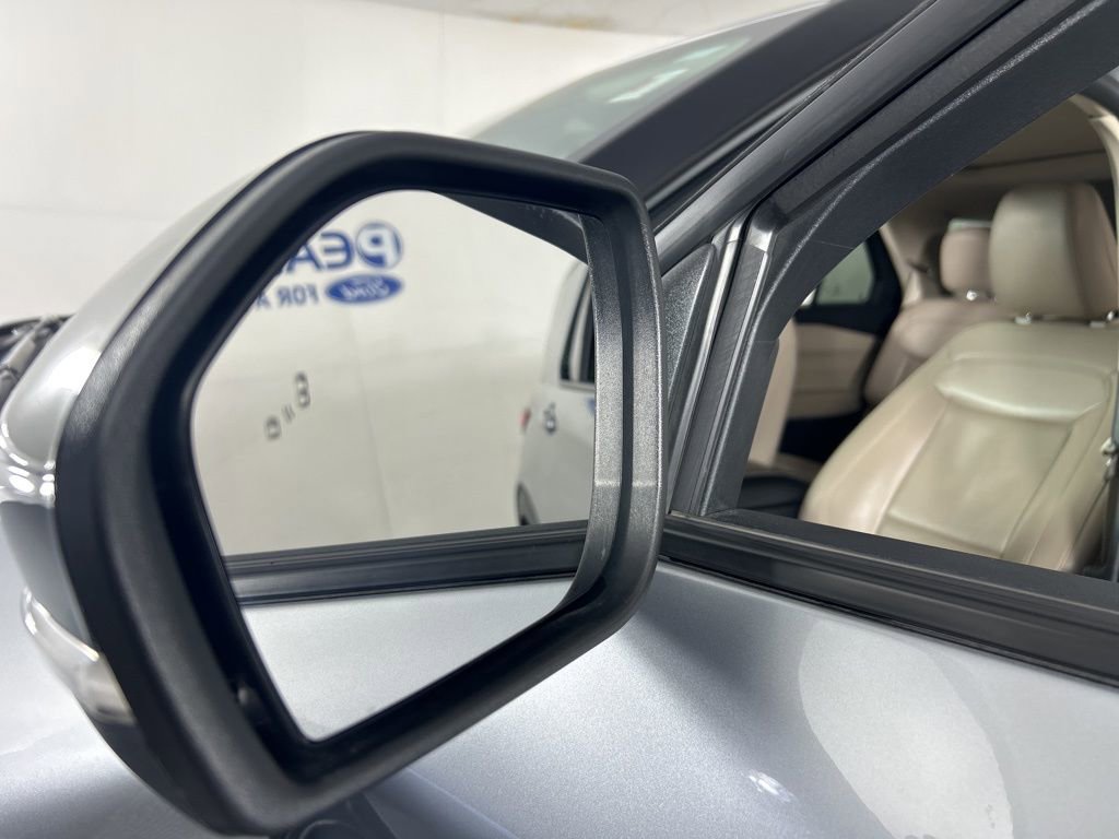 Used 2021 Ford Explorer Limited w/ Equipment Group 301A image 12