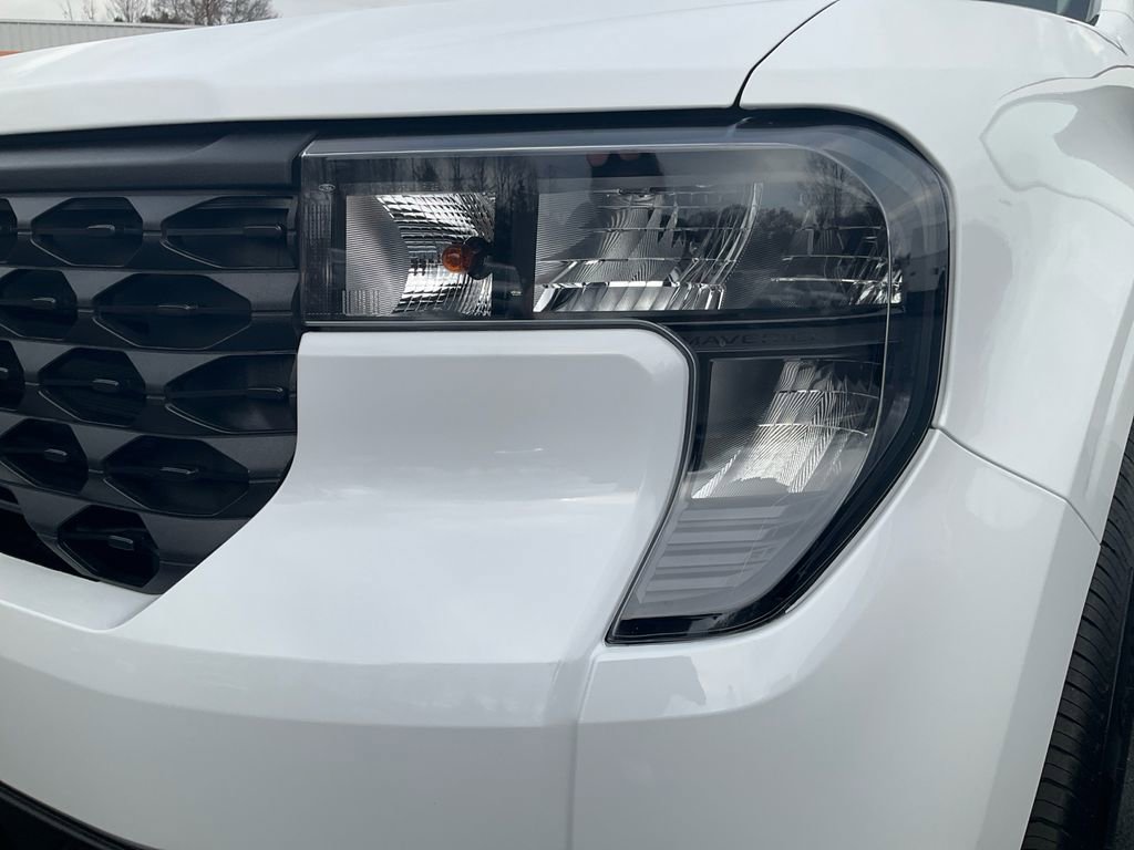 New 2025 Ford Maverick XL w/ Equipment Group 102A image 16