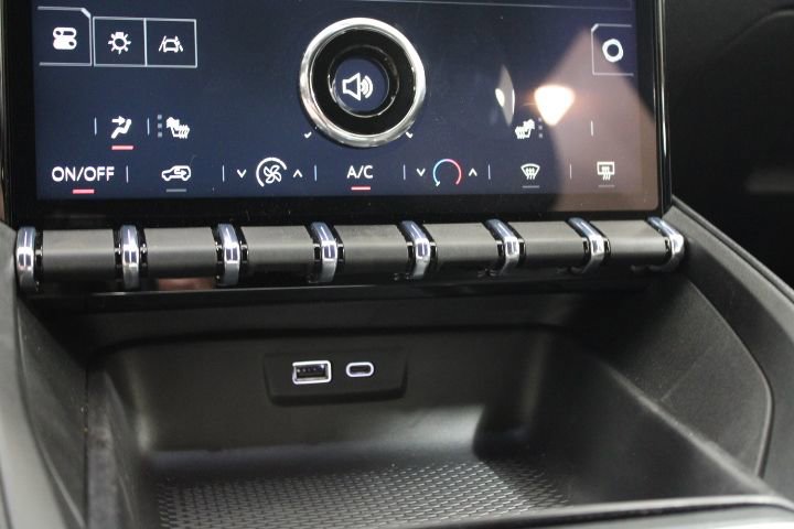 New 2026 GMC Terrain Elevation w/ Black Edition image 32