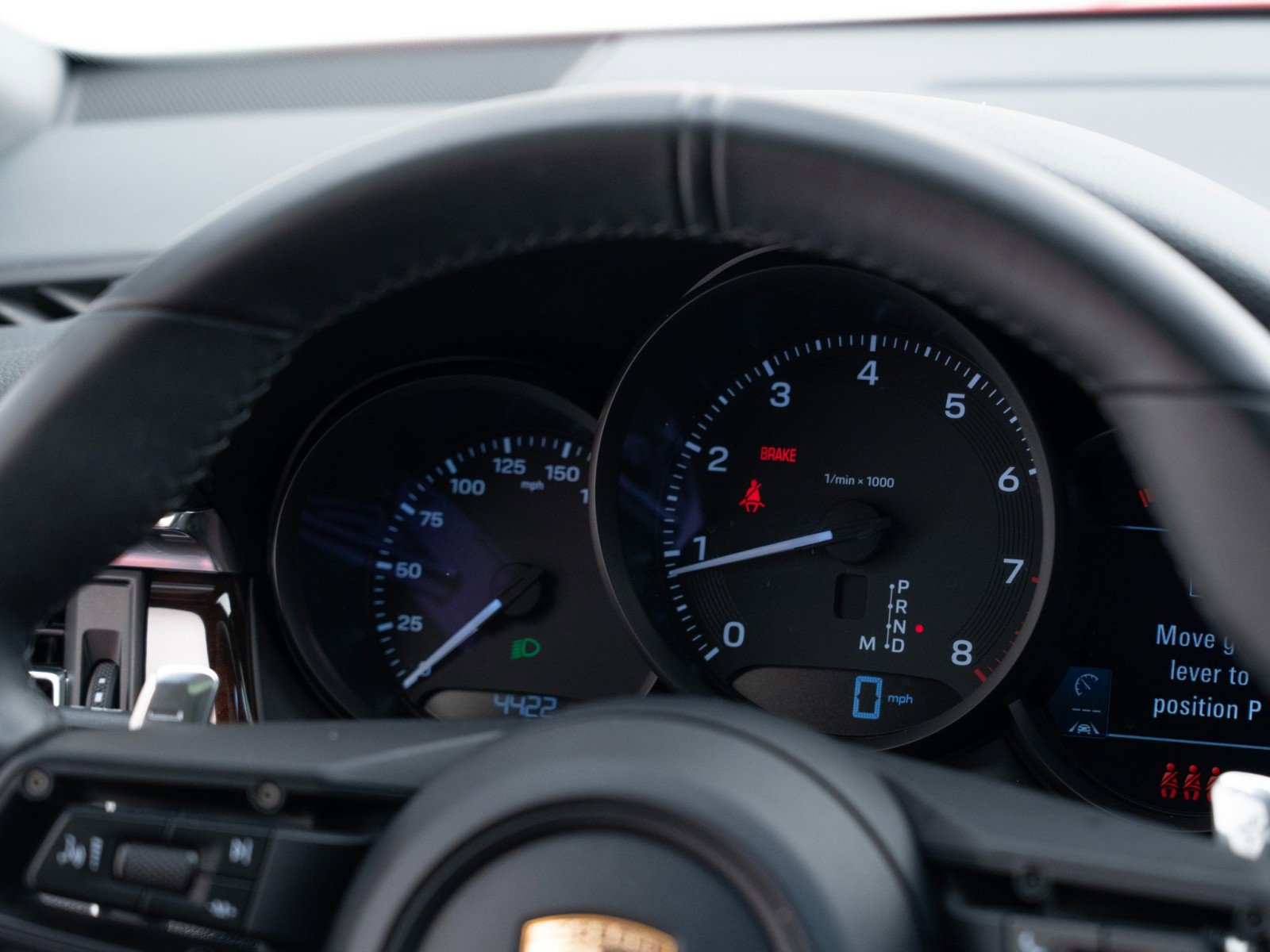 Certified 2025 Porsche Macan image 30