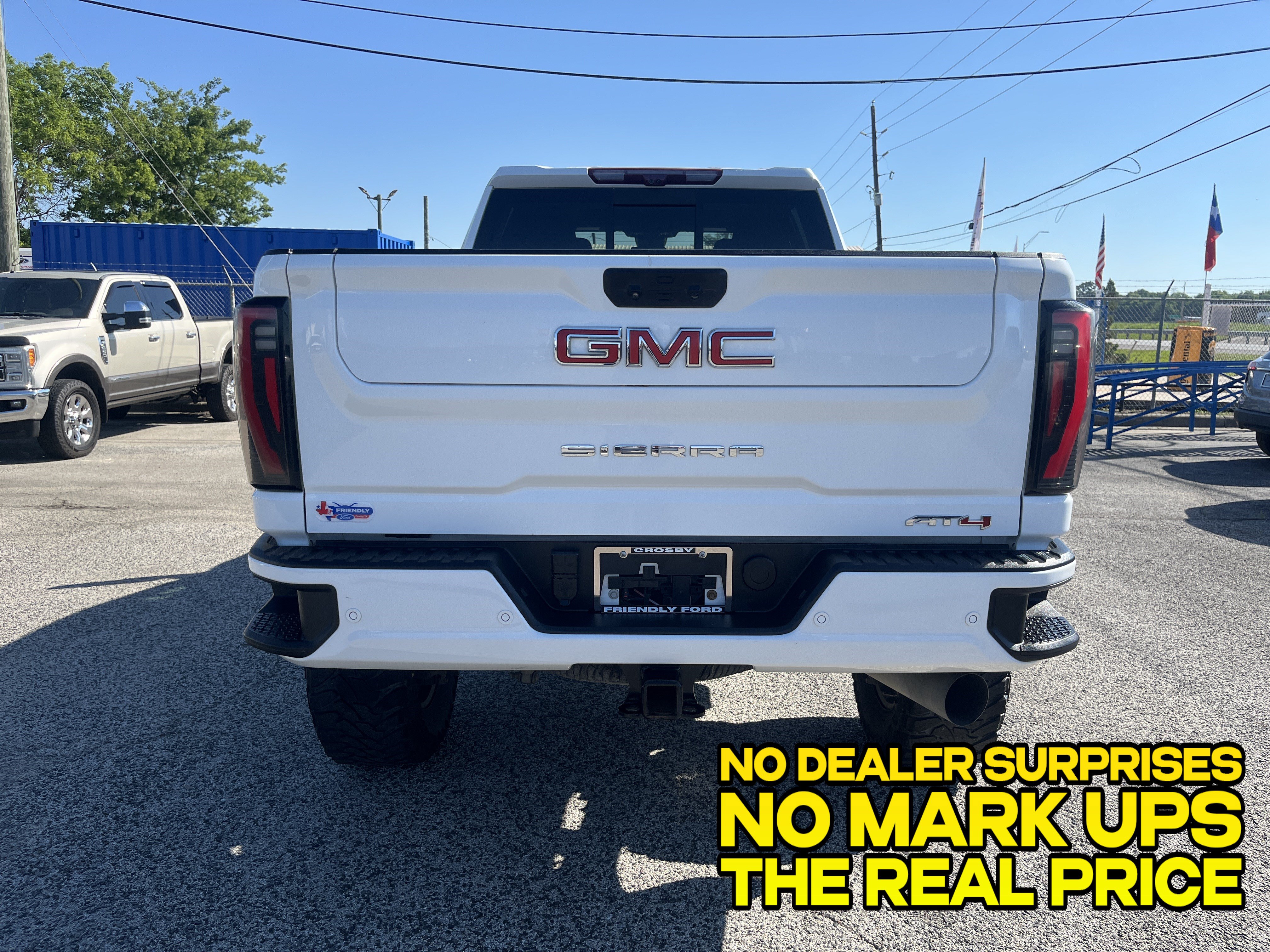 Used 2024 GMC Sierra 2500 AT4 w/ AT4 Premium Plus Package AWD/4WD image 3