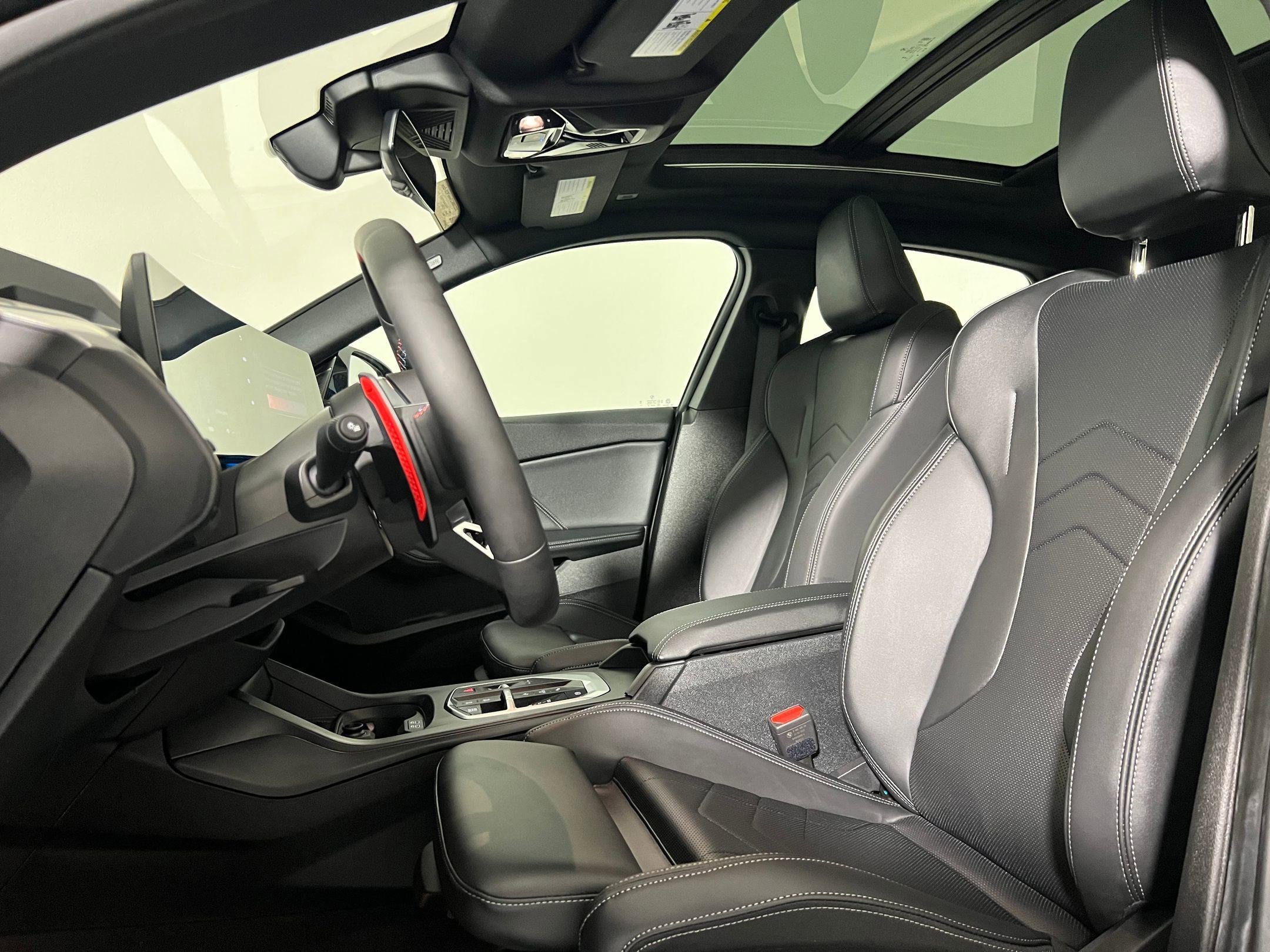 Used 2025 BMW M235i xDrive w/ Premium Package AWD/4WD image 5