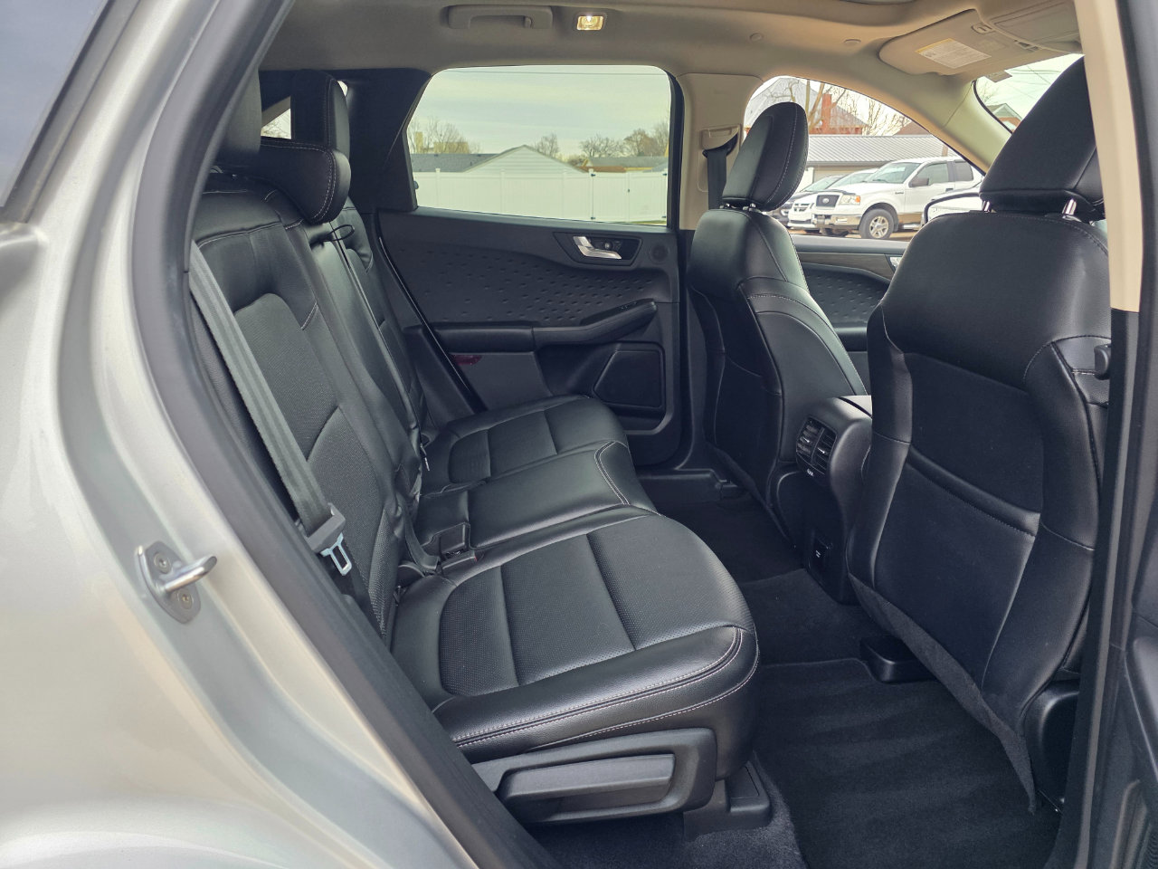 Used 2020 Ford Escape Titanium w/ Titanium Premium Package 2.0 image 22