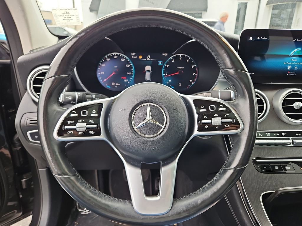 Used 2021 Mercedes-Benz GLC 300 4MATIC image 10