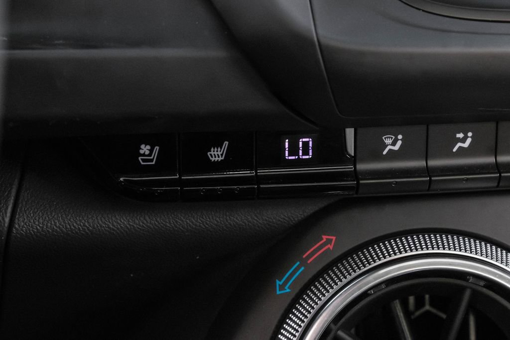 Used 2018 Chevrolet Camaro ZL1 image 21