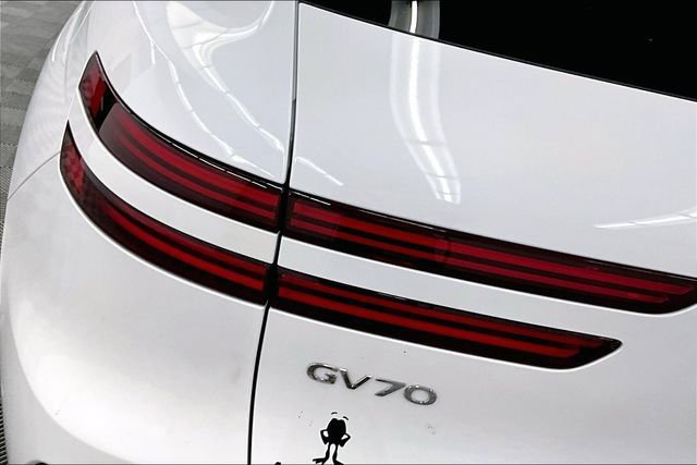 Used 2026 Genesis GV70 3.5T Sport Prestige image 32