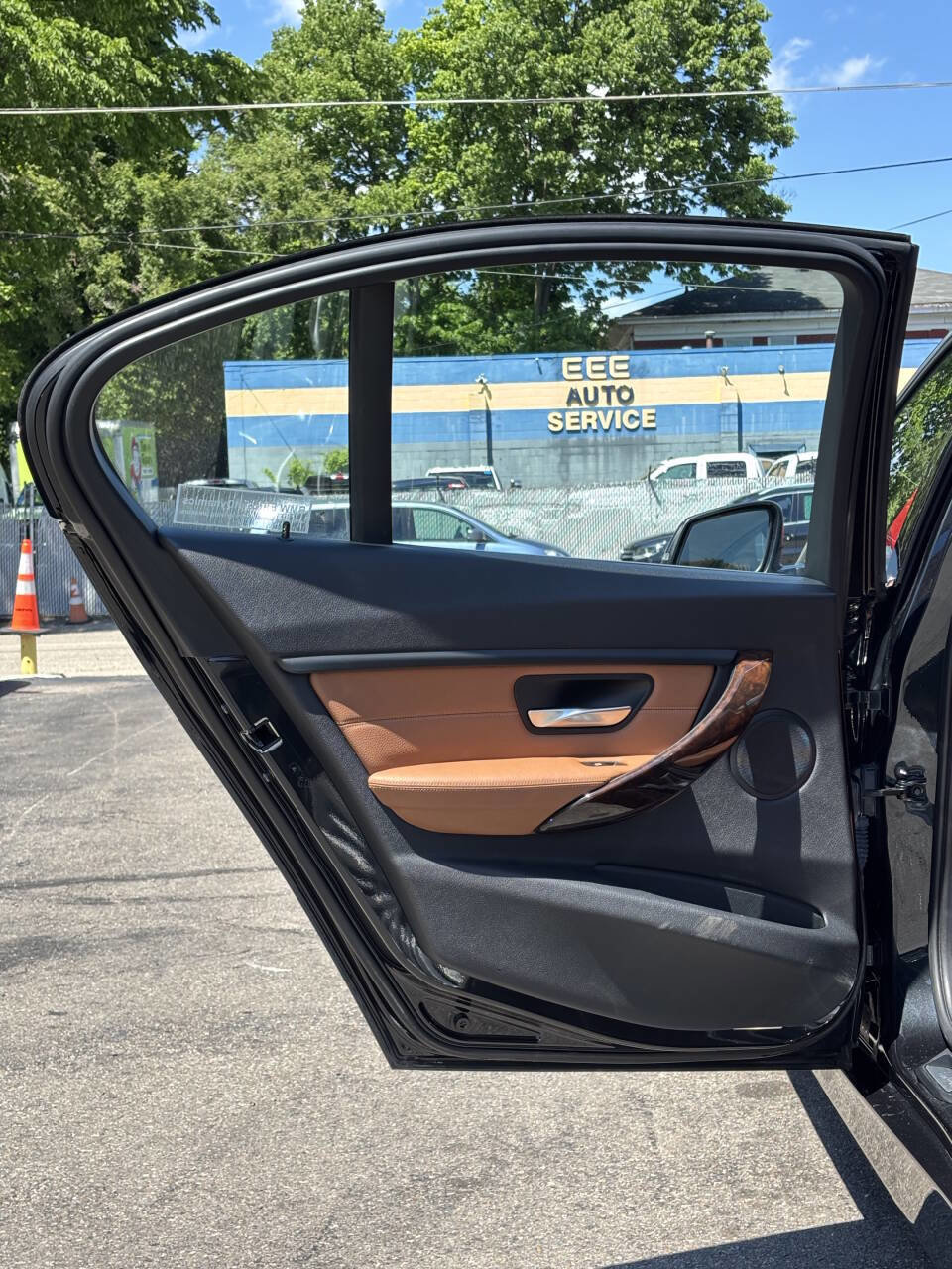 Used 2014 BMW 328i xDrive Sedan AWD/4WD image 12