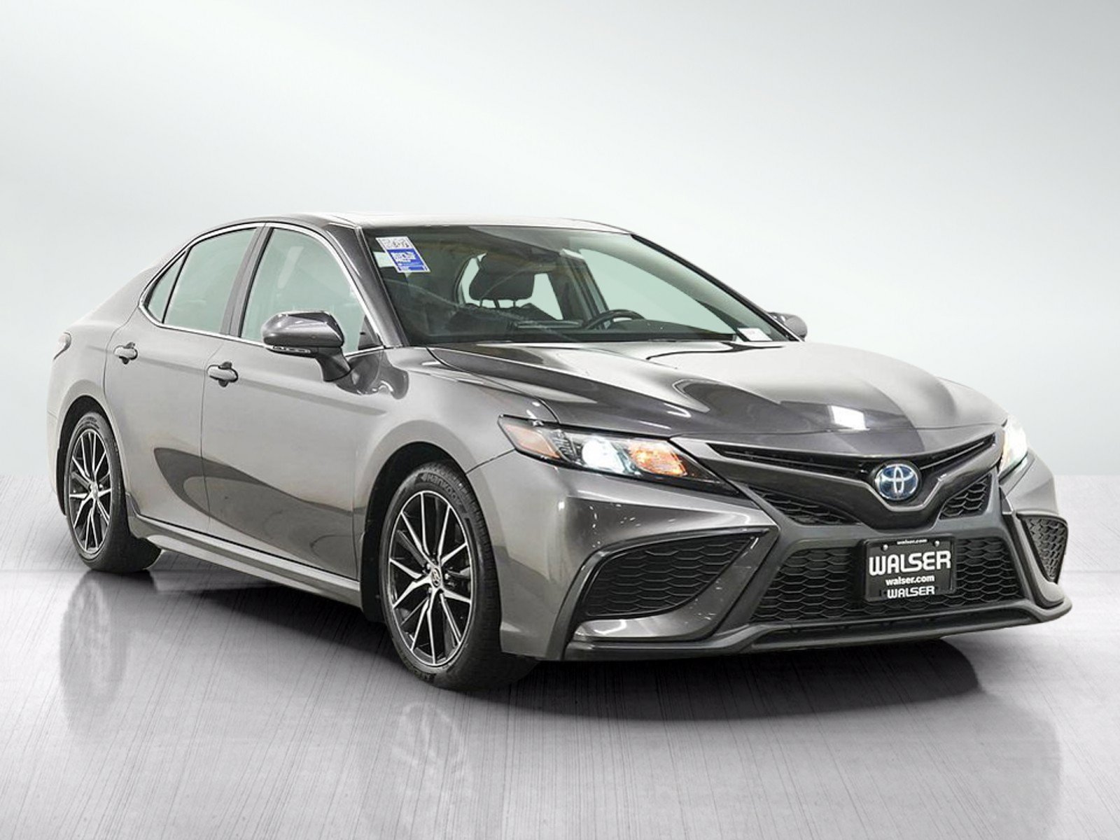 Used 2023 Toyota Camry SE FWD image 8